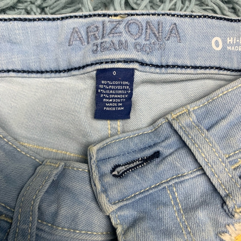 Arizona Jean Co daisy print jean shorts